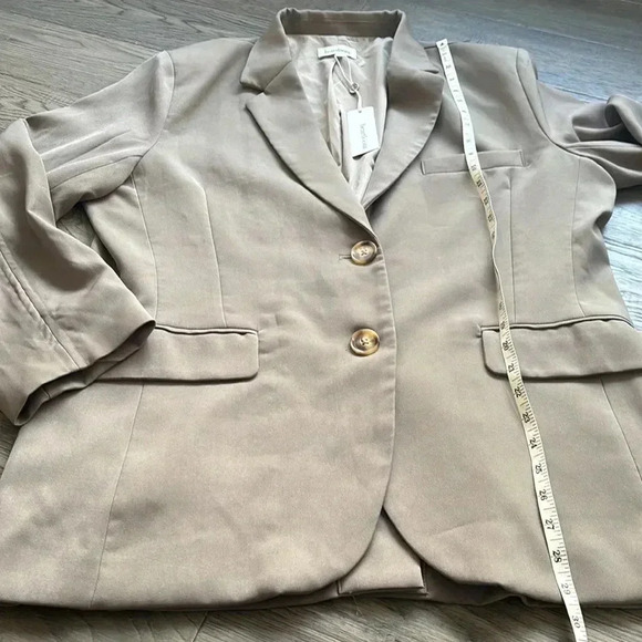 Heartloom Taupe Blazer with Button Detail - Picture 10 of 16